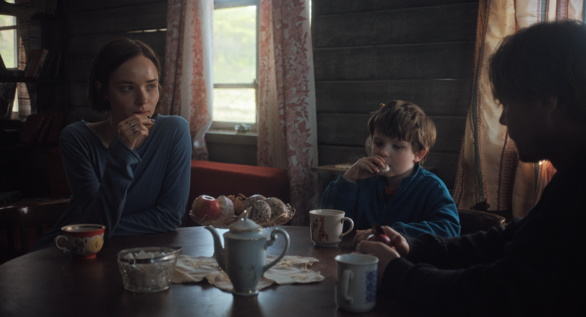 Фотография  для Большая земля