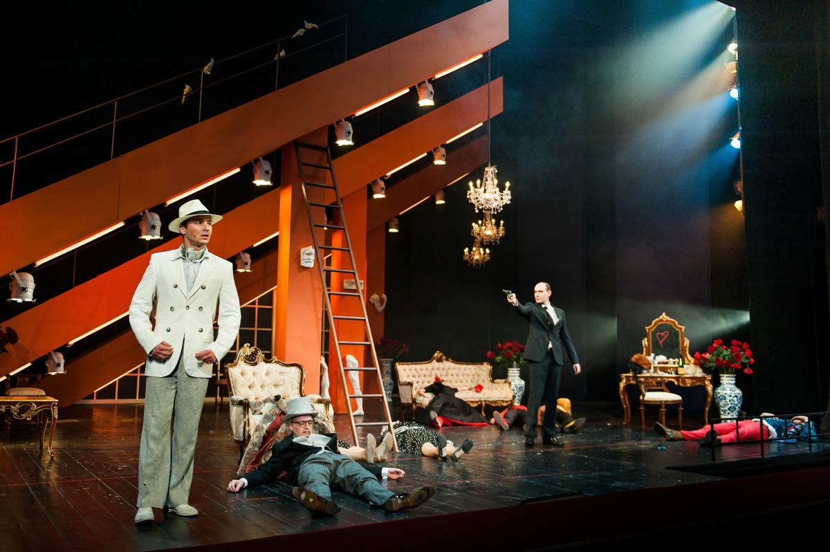 Фотография для TheatreHD: Таланты и покойники