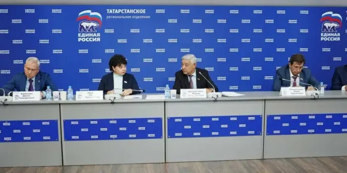 «Единая Россия» вновь выдвинула кандидатуру Ильсура Метшина на должность мэра Казани