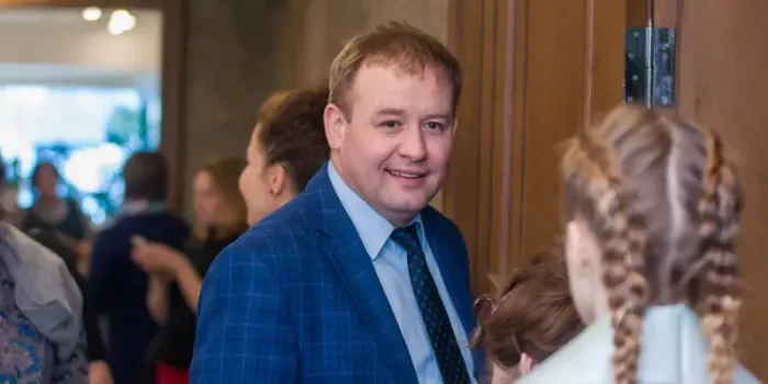 Главного врача наркодиспансера в Челнах отправили под домашний арест