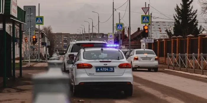 Нетрезвый водитель из Челнов получил 180 часов обязательных работ и лишился машины