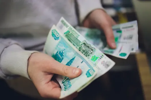 Многодетным семьям в Казани и Челнах начнут выплачивать по 200 тысяч рублей вместо земли