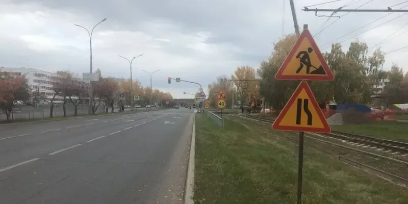 В Набережных Челнах ремонтируют теплотрассу на одном из ключевых транспорт