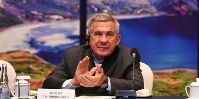 Раис Татарстана утвердил новые правила присвоения звания «Ветеран труда»