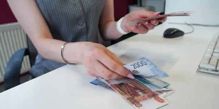 Жителям Татарстана в ноябре выплатят зарплату раньше: кому повезет