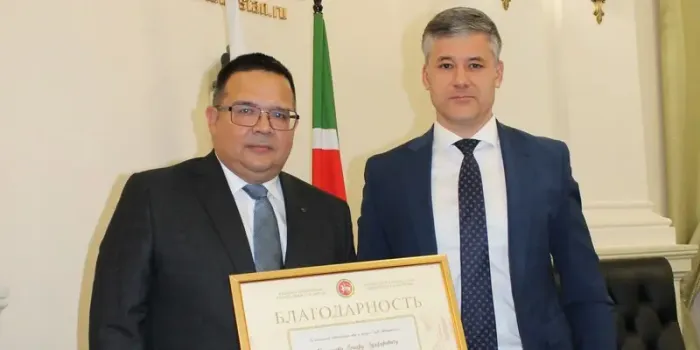 Ленар Рашитов удостоен признания за медицинскую работу и участие в СВО