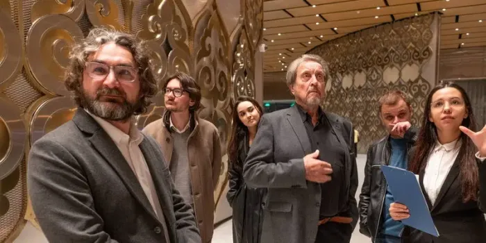 Отец Илона Маска посетил матч КХЛ в Казани и стал фанатом «Ак Барса»