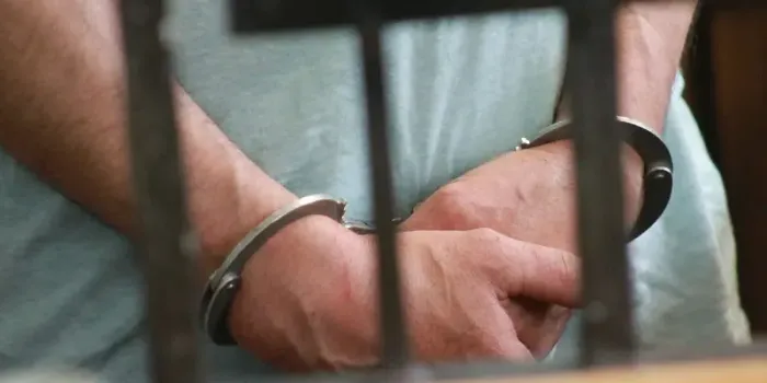 «Угостили конвоира пивом»: что известно о побеге дезертира от военной полиции в Казани