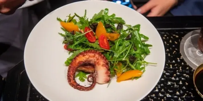 Сколько стоит сходить в кафе в Казани: средний чек вырос на 11%