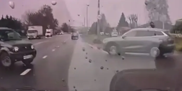 В жестком ДТП с участием трех автомобилей в Казани пострадал ребенок