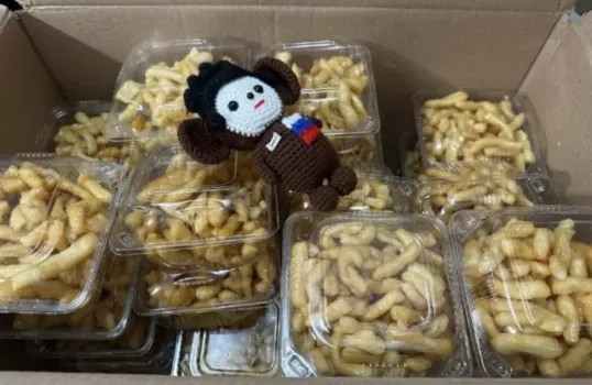 Волонтеры из Челнов испекли тонну чак-чака для бойцов СВО