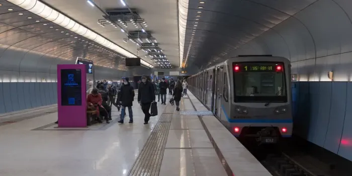 В Казанском метро произошел сбой на станции «Авиастроительная»: названы причины