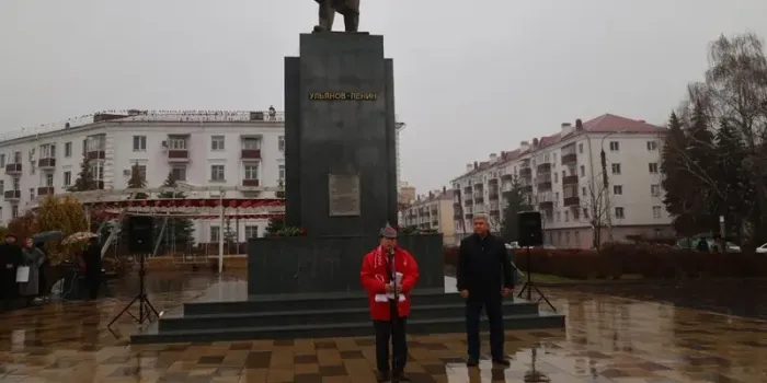 В Зеленодольске и Васильево обновили памятники Владимиру Ленину