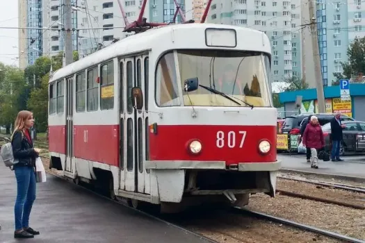 Никакой рекламы и мусора: в Челнах трамваи возвращают к классическому облику