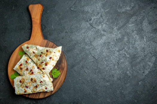 Бросаем лаваш с начинкой на мангал: на выходе идеальная закуска к ужину — готовим так весь год