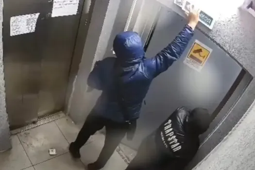 Вандалы атаковали пешеходные переходы на Горьковском шоссе в Казани