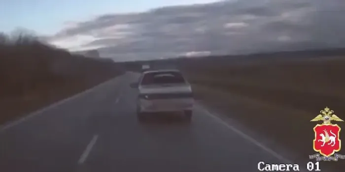 В Татарстане 16-летний парень на авто пытался скрыться от погони полиции