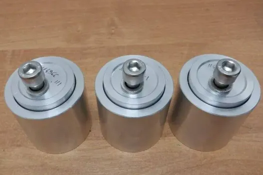 В Казанском аэропорту задержали иностранца с незадекларированными крепёжными изделиями