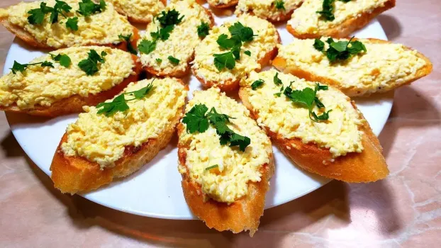 Остановиться будет очень сложно: оригинальная намазка с дымком — простой рецепт