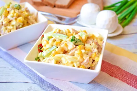 Шинкуем «пекинку» и добавляем 2 ингредиента — за 10 минут на выходе шикарный салат «Днестр»: голодных в Новый год не будет