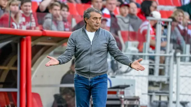 Не берет трубку: стало известно, почему &laquo;Рубин&raquo; не может уволить Рахимова