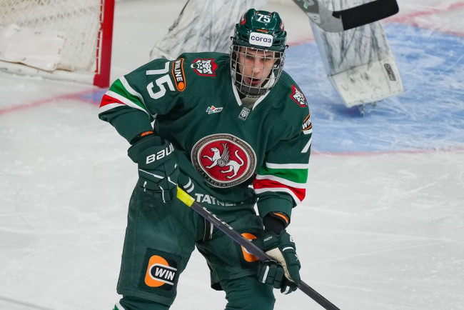 &laquo;Ак Барс&raquo; победил &laquo;Северсталь&raquo; в серии буллитов в последнем матче 2025 года