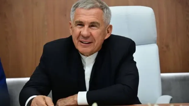 Минниханов подал документы для регистрации кандидатом на выборы раиса Татарстана