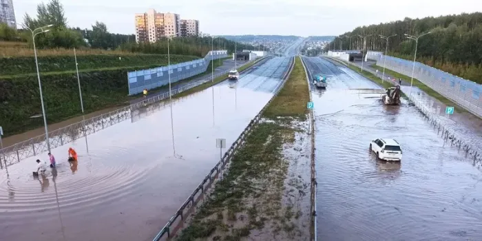Вознесенский тракт в Казани полностью доступен для движения после потопа