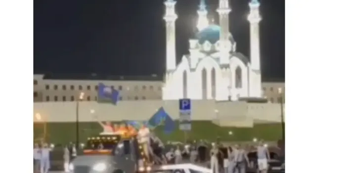 В Татарстане водителя эвакуатора оштрафовали за опасную перевозку десантников