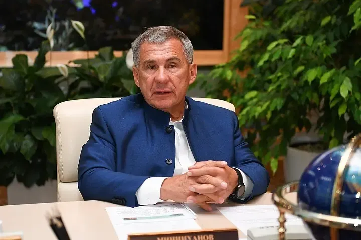 Минниханов поздравил православных татарстанцев с Рождеством