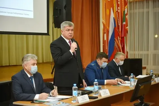 Глава Челнов поздравил горожан с Рождеством Христовым