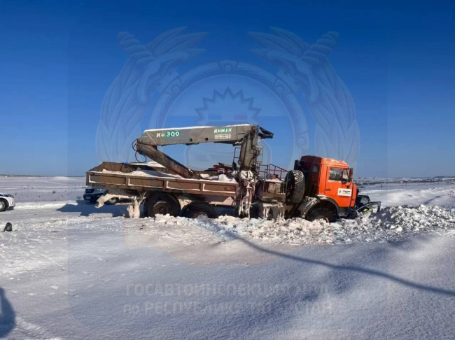 Смертельное ДТП в Альметьевском районе: женщина на Renault столкнулась с КАМАЗом