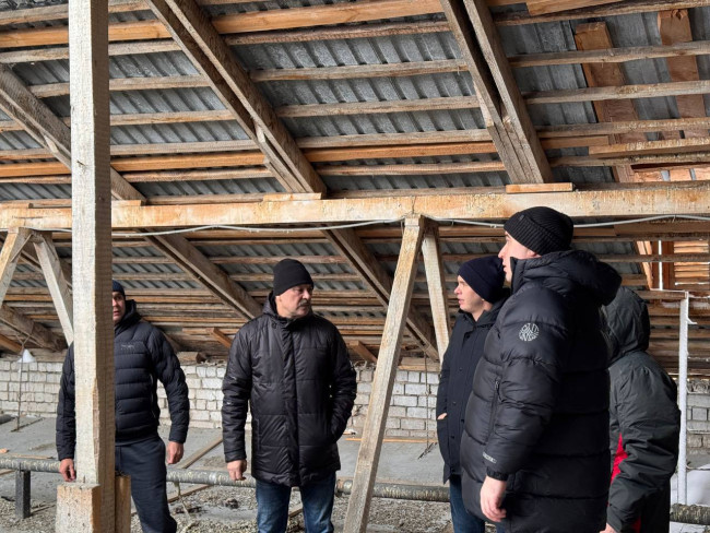 В Казани обрушилась часть крыши гимназии №&thinsp;27, пострадавших нет