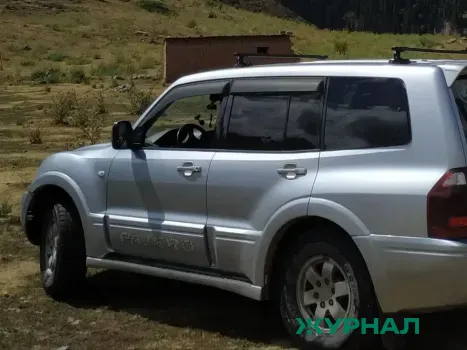 В Лениногорске судебные приставы арестовали автомобиль за налоговые долги