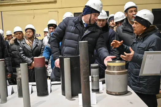 Минниханов посетил Бугульминский механический завод и осмотрел модернизацию
