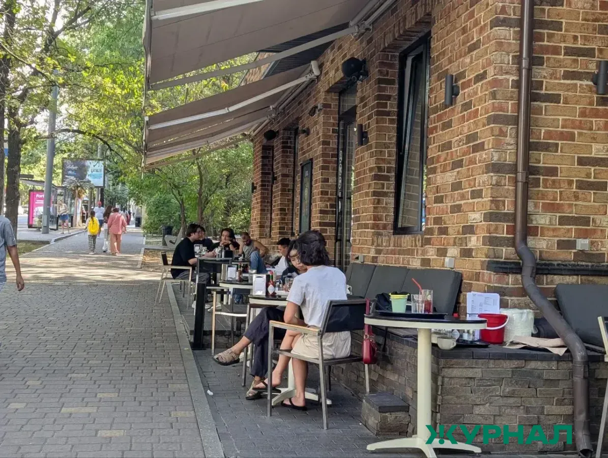 В Казани продлили бесплатное размещение летних веранд для кафе и ресторанов