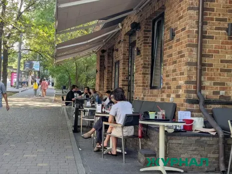 В Казани продлили бесплатное размещение летних веранд для кафе и ресторанов