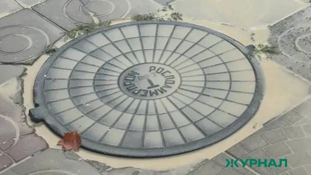 В Казани ребенок упал в открытый люк, проводится проверка