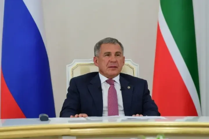 Минниханов и Орлов обсудили сотрудничество Татарстана и Амурской области в Благовещенске