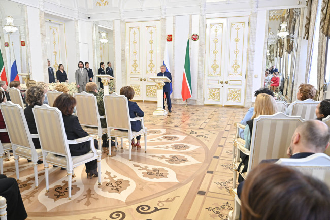 В Казанском Кремле наградили женщин за вклад в развитие Татарстана