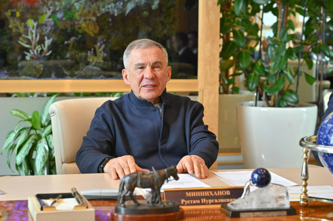 Минниханов обсудил с Аксютиным сотрудничество и инвестиционные проекты в Татарстане