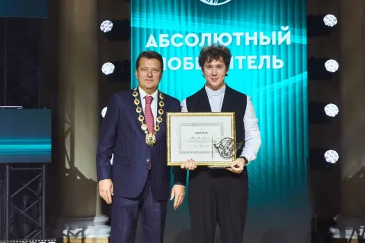 Илья Тарасов стал победителем конкурса «Учитель года» в Казани