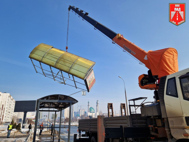 В Набережных Челнах устанавливают новый павильон на остановке &laquo;16-й комплекс&raquo;