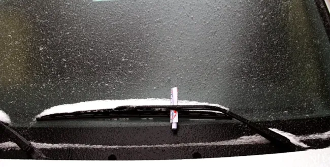 Как избавиться от обледенения дворников: простой способ для чистого стекла