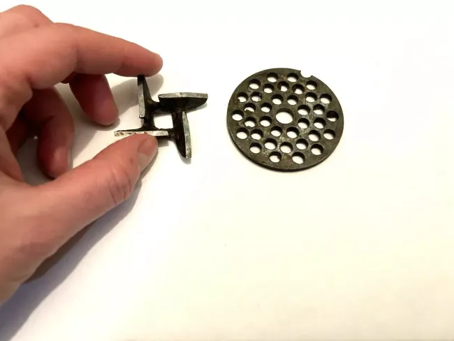 Как заточить ножи мясорубки в домашних условиях: простой способ для остроты