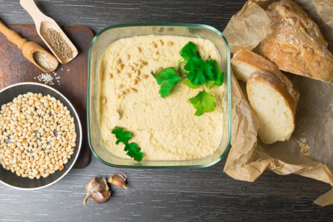 Японская закуска с тунцом и кунжутом: полезный рецепт для бутербродов и соусов