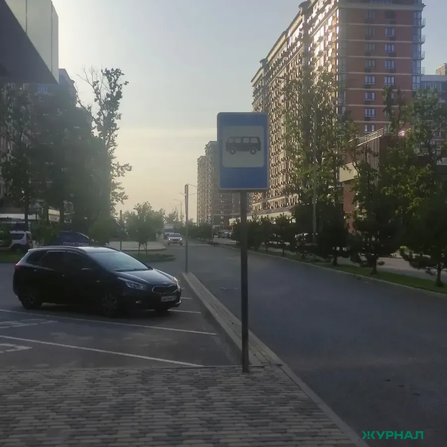 Мэр Челнов поручил ежедневно мыть подземные переходы и остановки в городе