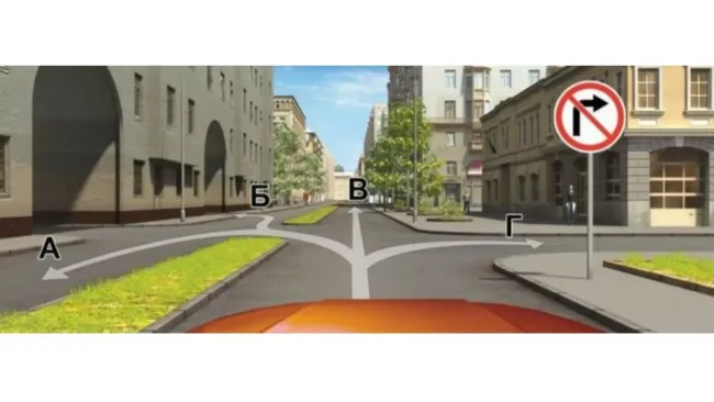 Проверьте свои знания ПДД: как правильно выбрать направление на перекрёстке