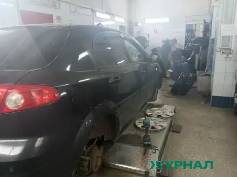 В Нижнекамске водители начали активно менять зимнюю резину на летнюю