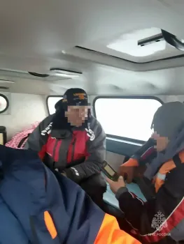 Двух братьев-рыбаков на заглохшей аэролодке спасли на Каме в Лаишевском районе